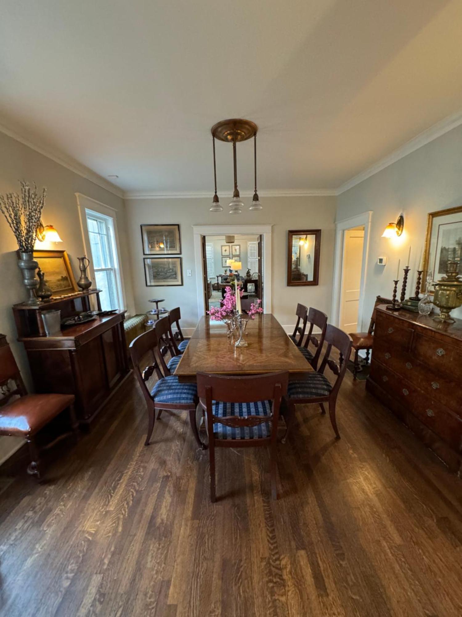 Spacious Gardens And Carriage House Villa *